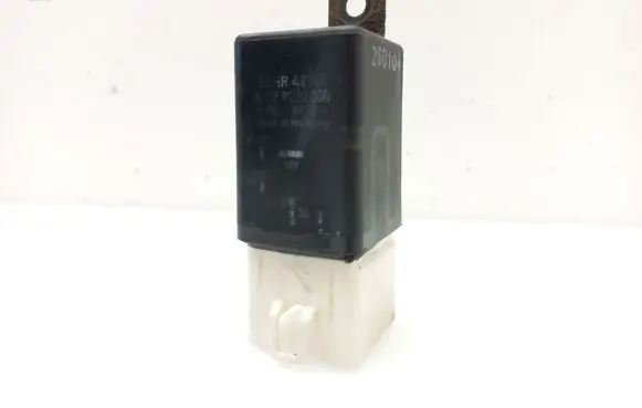 Mercedes-Benz Vito Viano W639 Glow plug pre-heat relay A8965 899260000