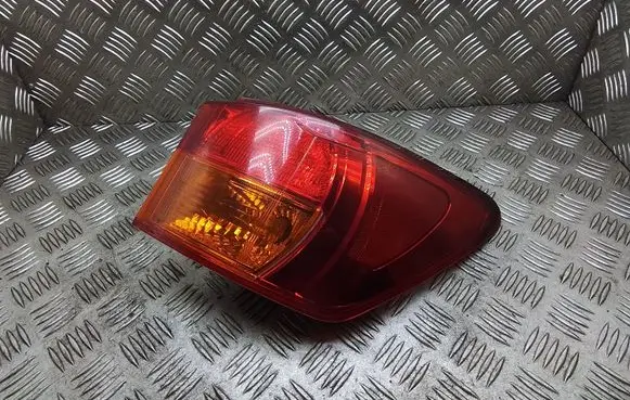 Lexus IS 220D-250-350 Rear/tail lights