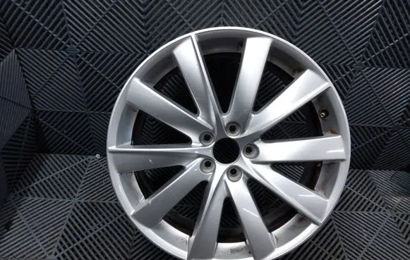 Volvo XC90 R19 alloy rim 31362276
