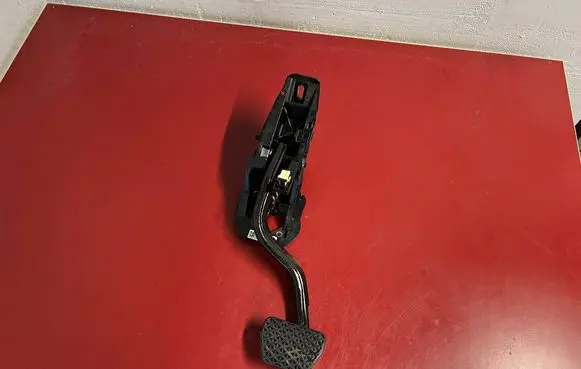 BMW X3 G01 Brake pedal 6861771 686177108