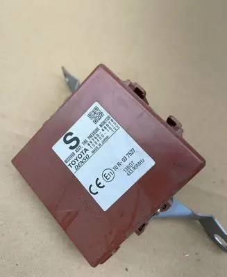 Lexus RX III Tire pressure control unit 8976048070