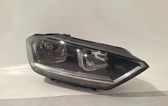 Volkswagen Golf Sportsvan Headlight/headlamp 517941006B