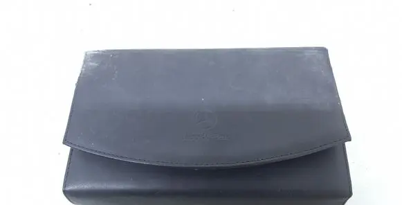 Mercedes-Benz CLS C219 Owners service history hand book 