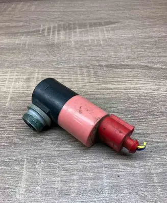 Toyota Yaris Headlight washer pump 30358 832605 080528A
