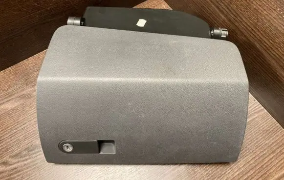 Volkswagen Transporter - Caravelle T5 Glove box set 7H1857121
