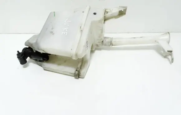 Nissan Juke I F15 Windshield washer fluid reservoir/tank 