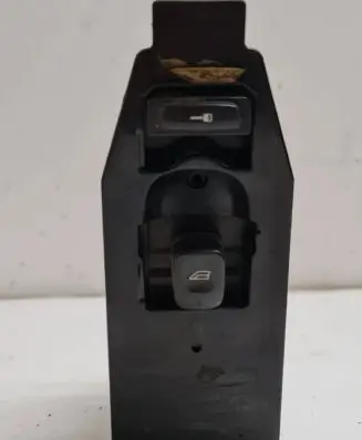 Volvo V70 Electric window control switch 30658147 03W08E MP085200018