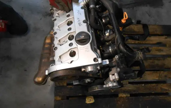 Audi A4 S4 B6 8E 8H Engine ALT