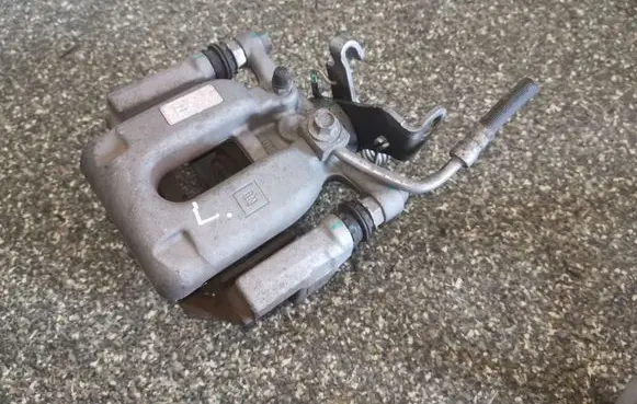 Buick Encore I Rear brake caliper