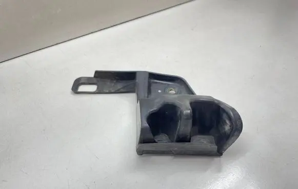 BMW X3 E83 Bumper support mounting bracket corner 3400955