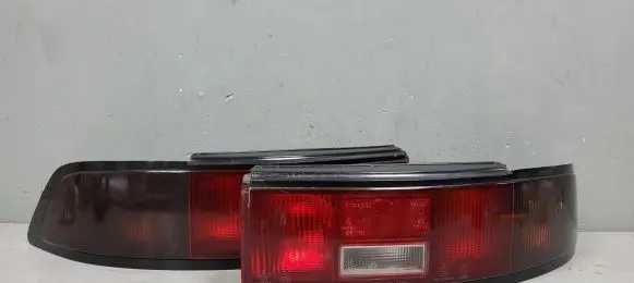 Mazda 323 F Rear/tail lights set 0431321R