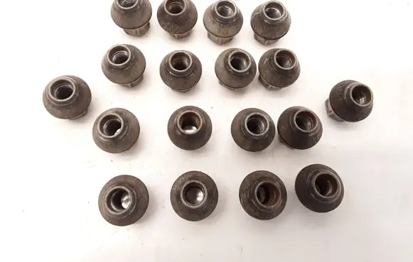Ford Focus Nuts/bolts 