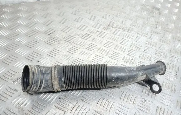 Volkswagen Polo III 6N 6N2 6NF Air intake hose/pipe 6N0129618B