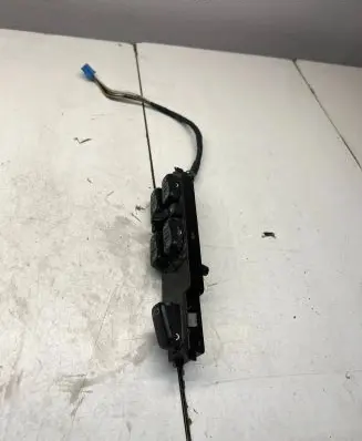 Mercedes-Benz S W220 Electric window control switch A2208201010