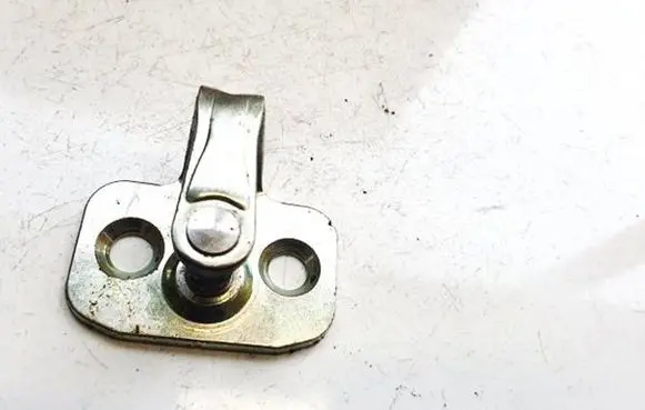Chevrolet Captiva Rear door lock loop/hook striker 