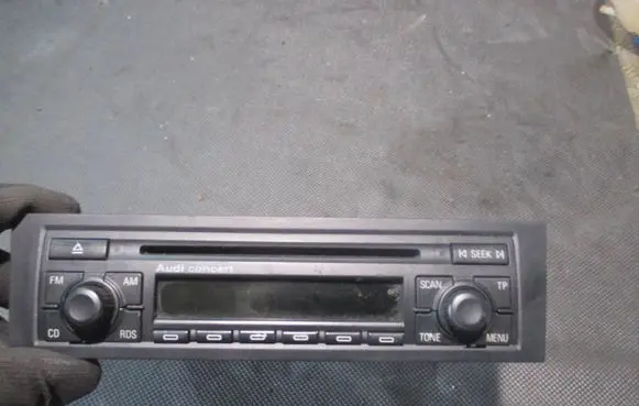 Audi A3 S3 8P Radio/CD/DVD/GPS head unit 