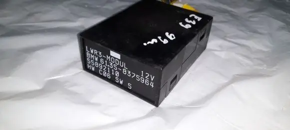 BMW 5 E39 Light module LCM 8375964