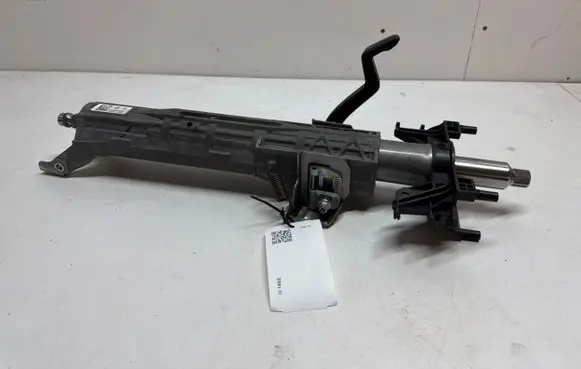 BMW 5 G30 G31 Steering wheel axle 6867225 17B289K