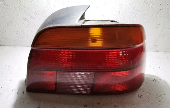 BMW 5 E39 Rear/tail lights 8358032