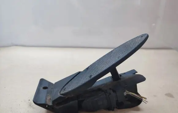 Mini One - Cooper Coupe R56 Accelerator throttle pedal 6794502