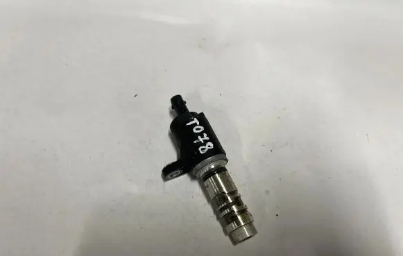 Seat Leon (5F) Camshaft position sensor 304E906455AC