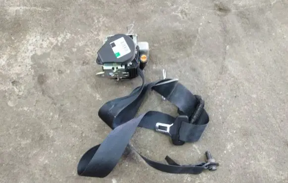 Fiat Punto (199) Front seatbelt 6156774b