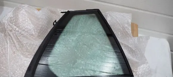 Mercedes-Benz C W204 Sliding door window/glass A2047300455