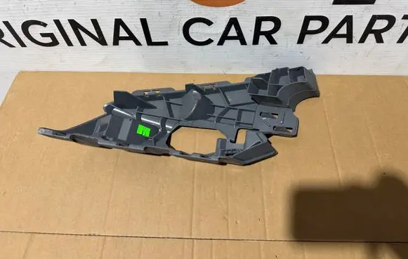 Skoda Octavia Mk4 Front bumper mounting bracket 5E3807056C