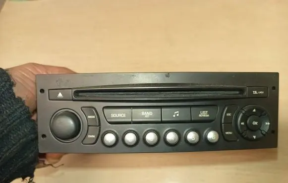 Peugeot 207 Radio/CD/DVD/GPS head unit 96639793XT00 96639793XT 96639793