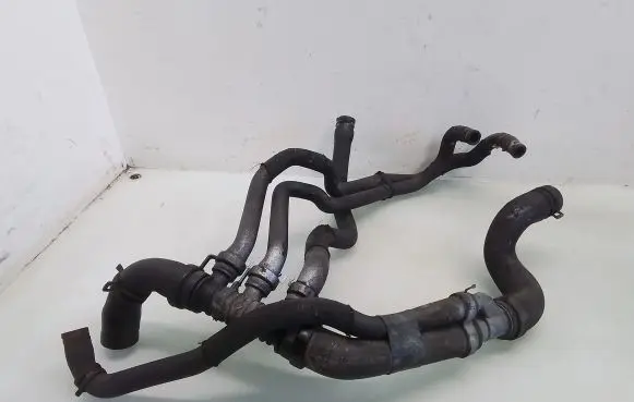 Renault Megane II Engine coolant pipe/hose