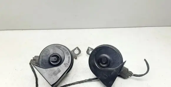 Volvo XC70 Horn signal 08635071 08635072