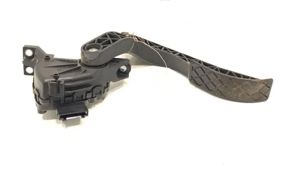 Audi A4 S4 B7 8E 8H Accelerator throttle pedal 8E1723523J