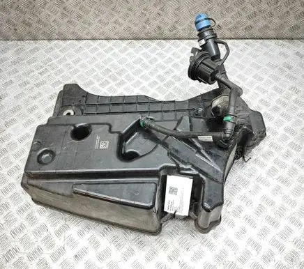 Mercedes-Benz E W213 AdBlue liquid reservoir A2134705402 A0994712500
