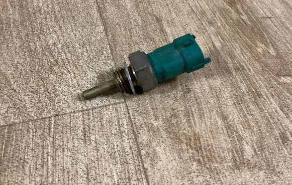 Opel Insignia A Coolant temperature sensor 55566146