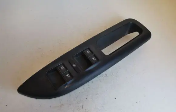 Skoda Octavia Mk2 (1Z) Electric window control switch 1Z0959858B 1Z2867172