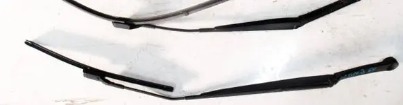 Fiat Tipo Front wiper blade arm