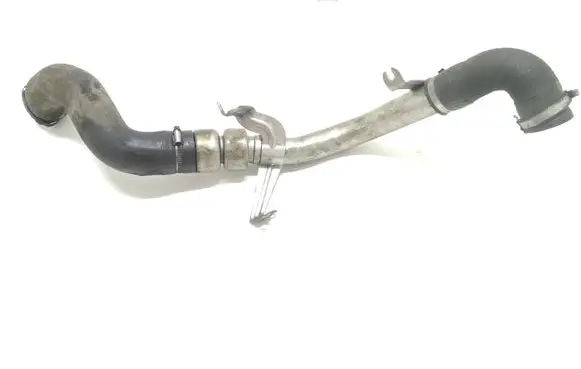 Intercooler hose/pipe
