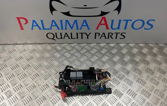 Land Rover Discovery Sport Fuse box set K8D214A073