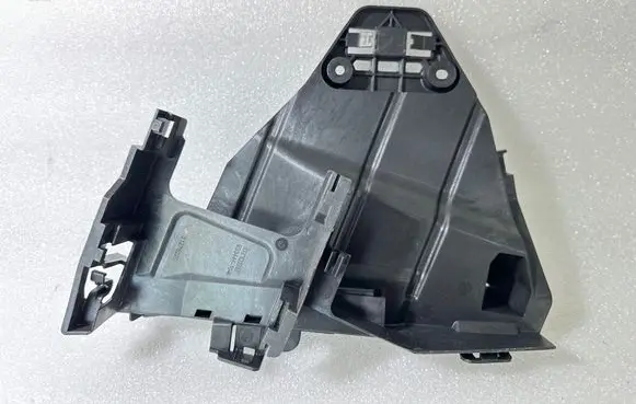Volvo V40 Front door exterior handle/bracket 933446104 31276220