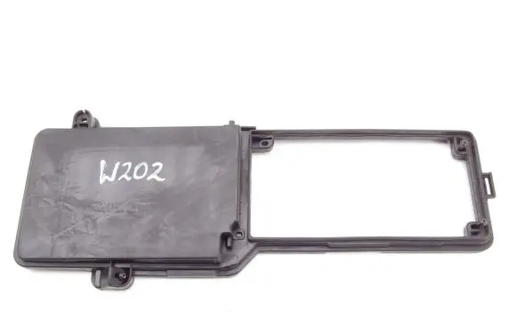 Mercedes-Benz C W202 Fuse box cover 2085450003