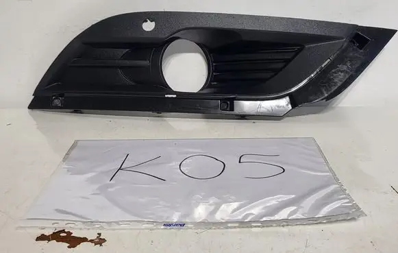 Renault Talisman Front bumper lower grill 261A27718R