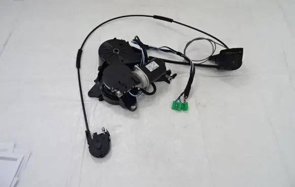 Peugeot Traveller Rear window lifting mechanism without motor 9808246680