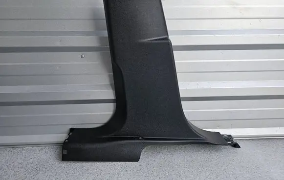 Maserati Grecale (C) pillar trim 670198242