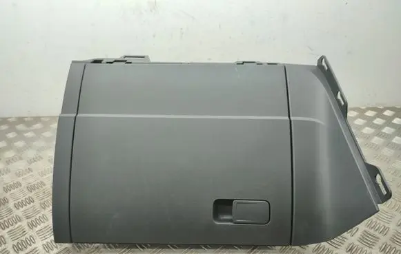 Volkswagen Golf Sportsvan Glove box set 517857097M