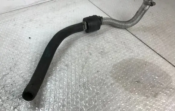BMW X5 E53 Engine coolant pipe/hose 6910575