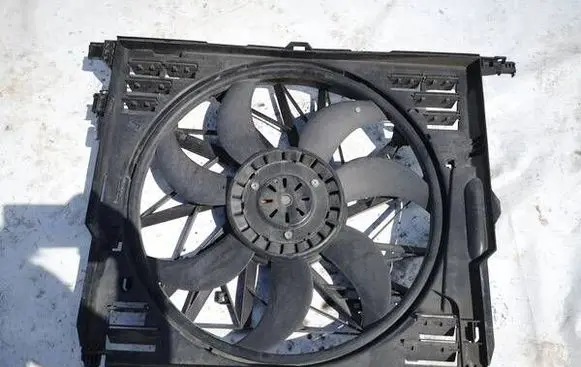 BMW 5 GT F07 Radiator cooling fan shroud 1742757525804 16141910