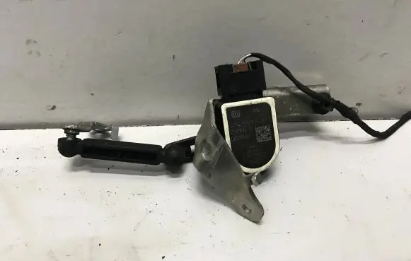 Rear air suspension level height sensor