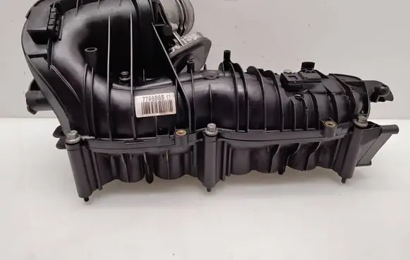 BMW 1 E81 E87 Intake manifold 779888511 108452S10 780437301