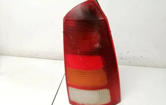 Ford Focus Rear/tail lights XS4X13N004EC