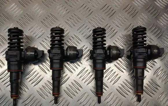 Fuel injectors set